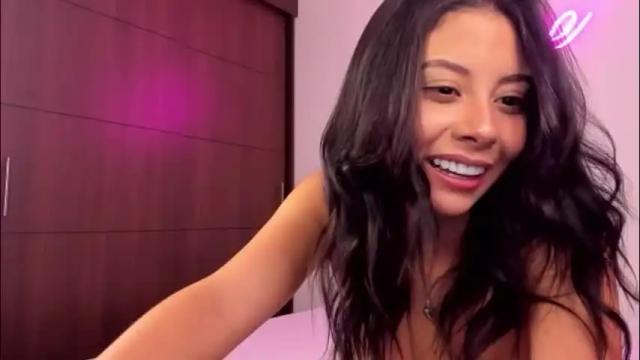 Image 10 of zoecams Stream on Chaturbate on 1 month ago