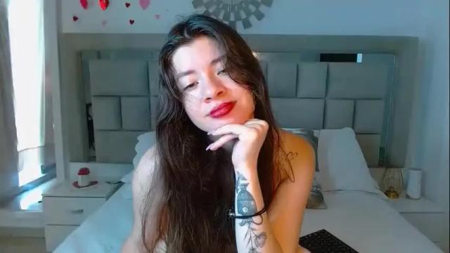 Image 7 of zoecruzz Stream on Chaturbate on 1 month ago