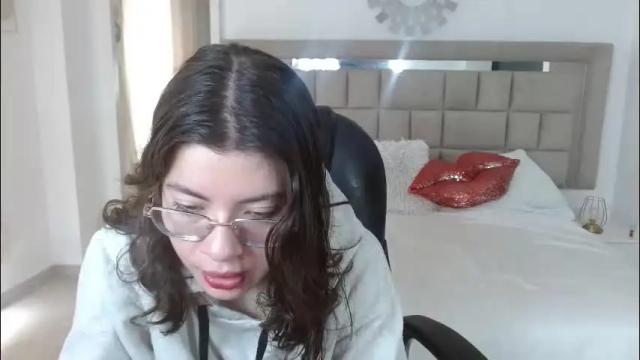 Thumbnail 1, zoecruzz's Stream at Chaturbate, 1 month ago