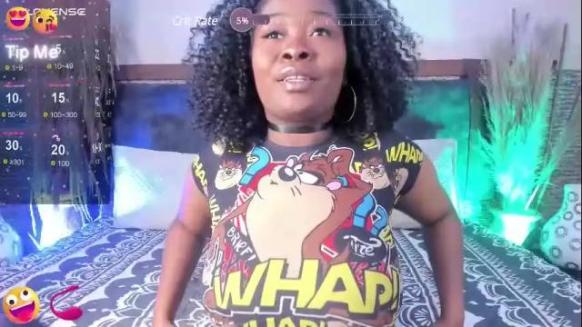 Image 8 of zoee_23 Stream on Chaturbate on 15 days ago