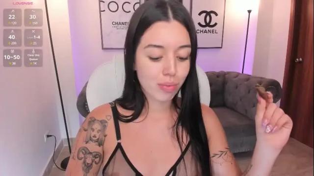 Image 11 of zoee_jackson Stream on Chaturbate on 12 days ago