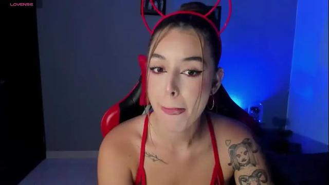Image 4 of zoee_jackson Stream on Chaturbate on 2 months ago