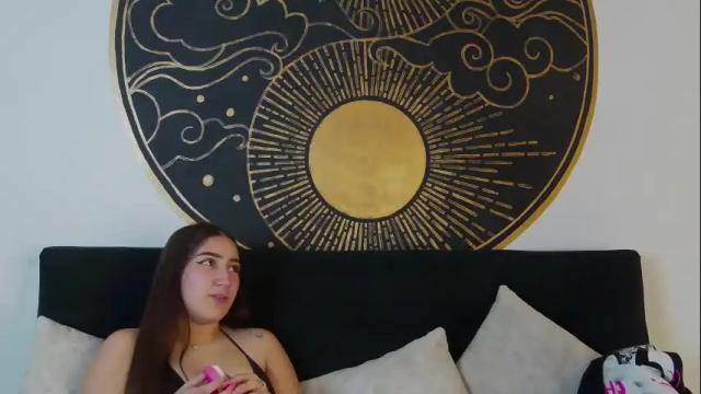 Image 6 of zoee_moretti Stream on Chaturbate on 1 month ago