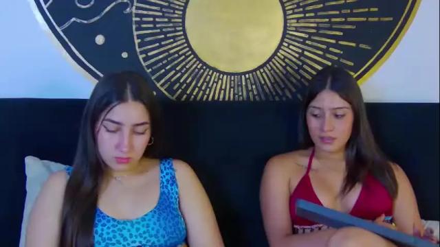 Image 10 of zoee_moretti Stream on Chaturbate on 1 month ago