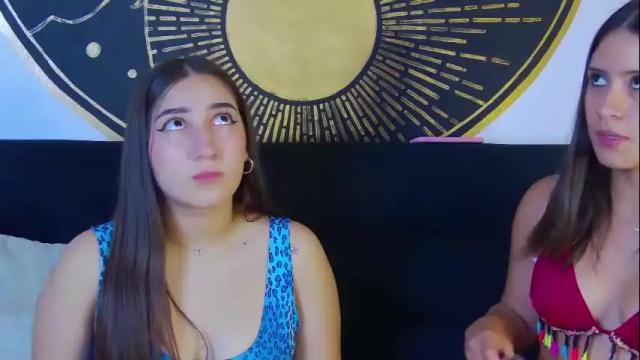 Image 2 of zoee_moretti Stream on Chaturbate on 1 month ago