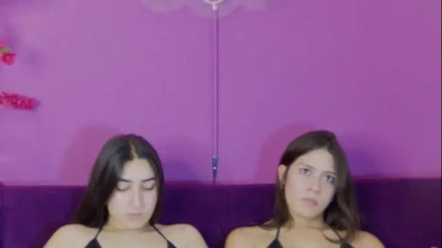 Image 10 of zoee_moretti Stream on Chaturbate on 11 days ago