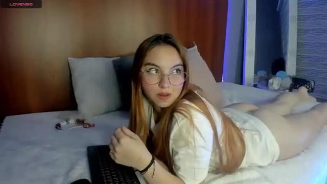 Thumbnail 1, zoeegv's Stream at Chaturbate, 20 months ago