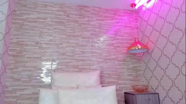 Image 2 of zoeesmitth Stream on Chaturbate on 1 month ago