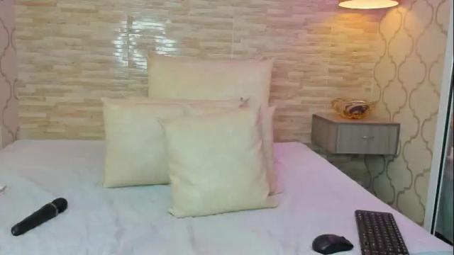 Image 3 of zoeesmitth Stream on Chaturbate on 2 months ago