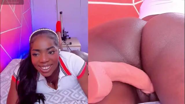 Image 10 of zoeethompson_cm Stream on Chaturbate on 3 days ago
