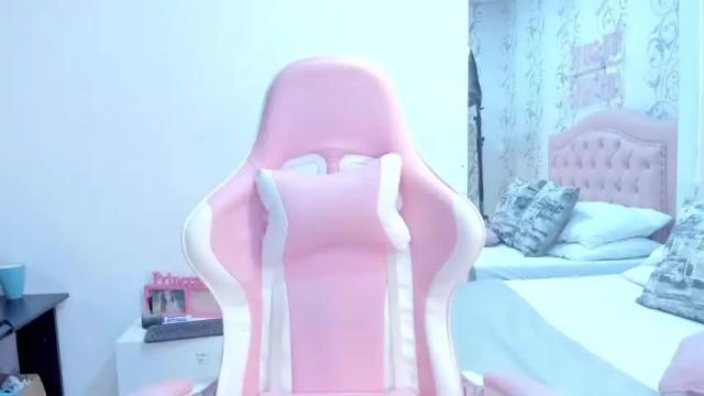 Image 11 of zoehattori Stream on Chaturbate on 13 months ago