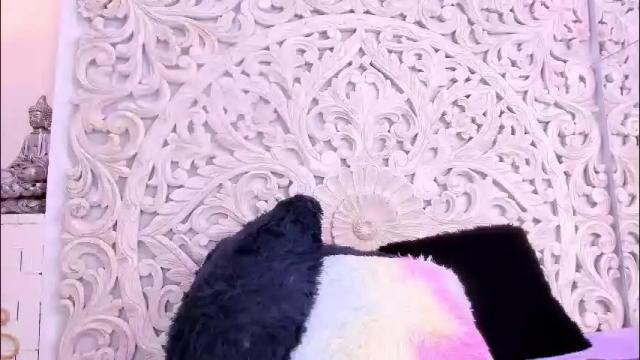 Image 4 of zoehilton Stream on Chaturbate on 1 month ago