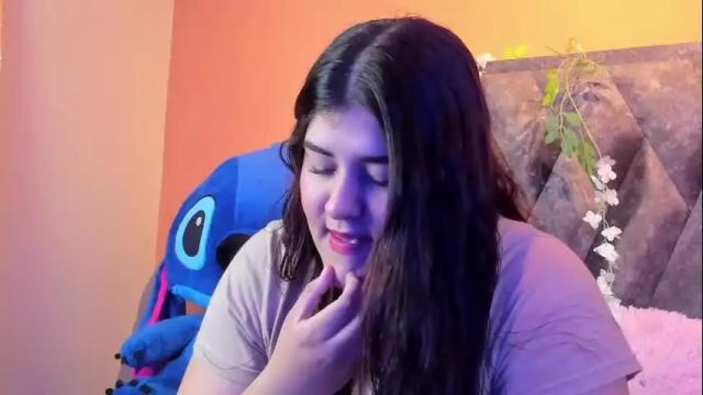 Image 11 of zoekley Stream on Chaturbate on 1 month ago