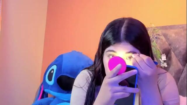 Image 3 of zoekley Stream on Chaturbate on 1 month ago