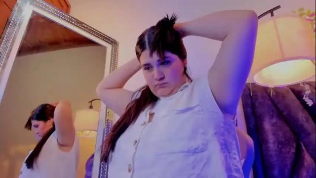Image 8 of zoekley Stream on Chaturbate on 8 days ago