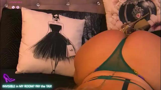 Image 2 of zoemesmerizee Stream on Chaturbate on 2 months ago