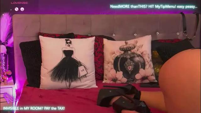 Image 2 of zoemesmerizee Stream on Chaturbate on 1 month ago