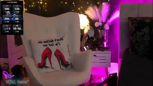 Image 4 of zoemesmerizee Stream on Chaturbate on 1 month ago