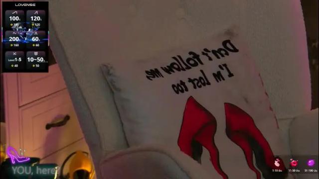 Image 3 of zoemesmerizee Stream on Chaturbate on 1 month ago