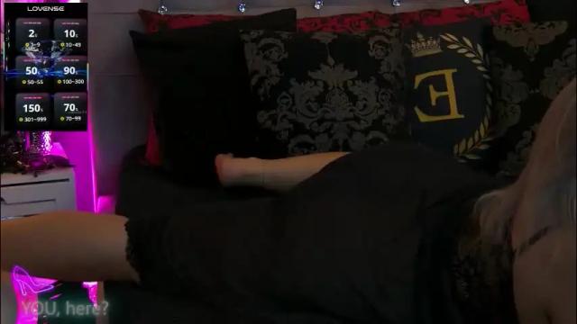 Image 7 of zoemesmerizee Stream on Chaturbate on 1 month ago