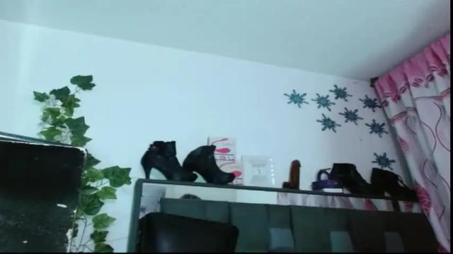 Image 3 of zoemi Stream on Chaturbate on 29 days ago