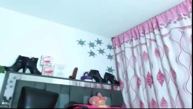 Image 2 of zoemi Stream on Chaturbate on 25 days ago
