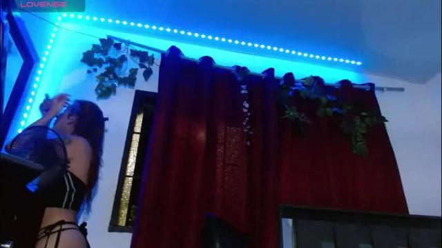 Image 3 of zoemi Stream on Chaturbate on 1 month ago