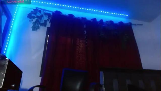 Image 3 of zoemi Stream on Chaturbate on 1 month ago