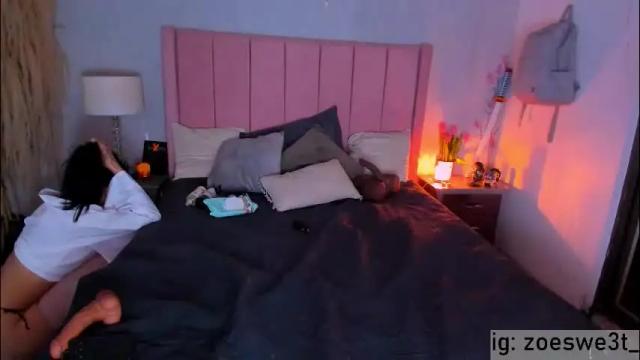 Image 2 of zoemiller32 Stream on Chaturbate on 13 days ago