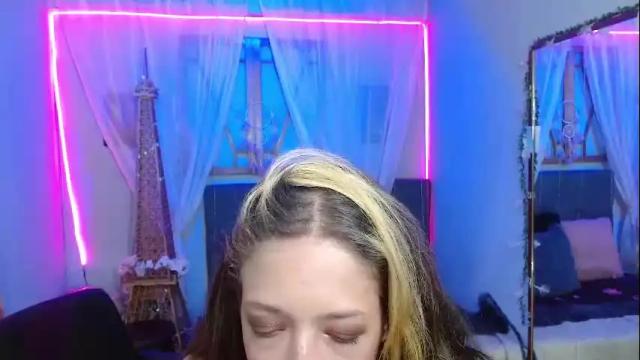Image 3 of zoeprest_ Stream on Chaturbate on 1 month ago
