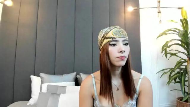 Image 2 of zoerodriguezz Stream on Chaturbate on 26 days ago