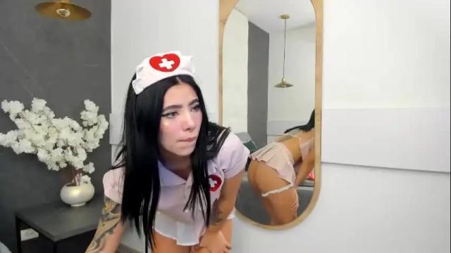 Image 3 of zoerodriguezz Stream on Chaturbate on 26 days ago