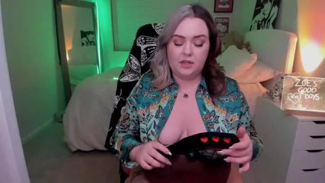 Image 3 of zoeskydiamonds Stream on Chaturbate on 17 months ago