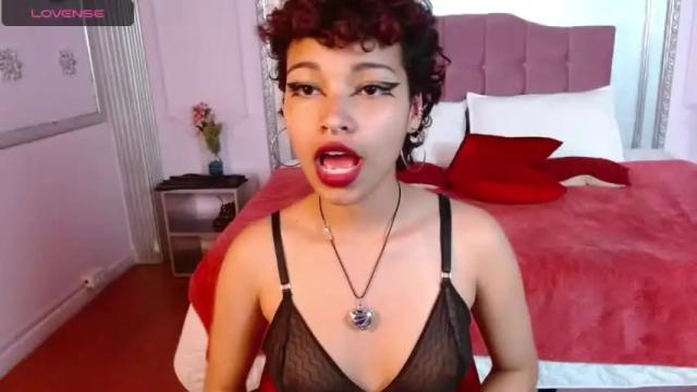 Image 12 of zoestone23 Stream on Chaturbate on 21 months ago