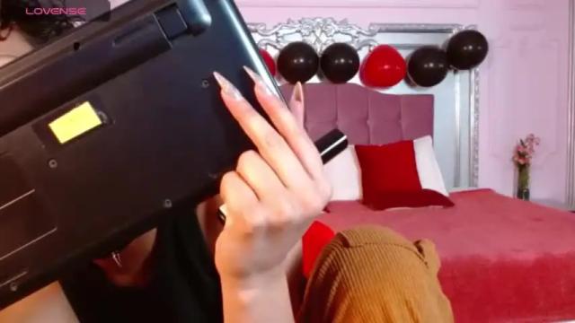 Image 11 of zoestone23 Stream on Chaturbate on 20 months ago