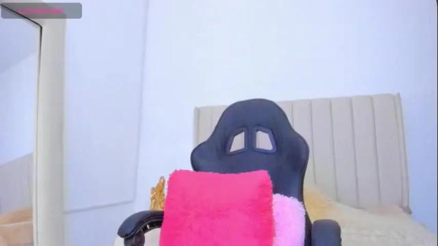 Image 7 of zoeth_ruiz Stream on Chaturbate on 2 months ago