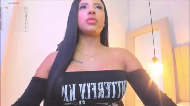 Image 12 of zoeth_ruiz Stream on Chaturbate on 1 month ago
