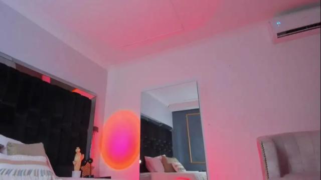 Image 11 of zoevidal_ Stream on Chaturbate on 1 month ago