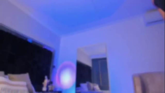 Image 7 of zoevidal_ Stream on Chaturbate on 20 days ago