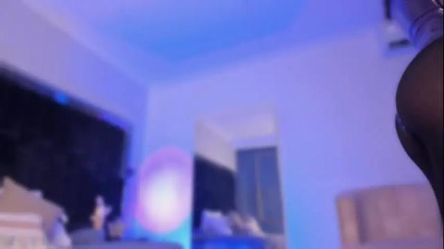 Image 7 of zoevidal_ Stream on Chaturbate on 9 days ago