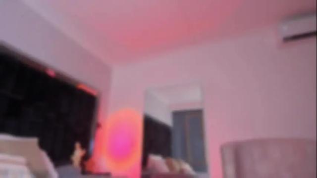 Image 3 of zoevidal_ Stream on Chaturbate on 8 days ago