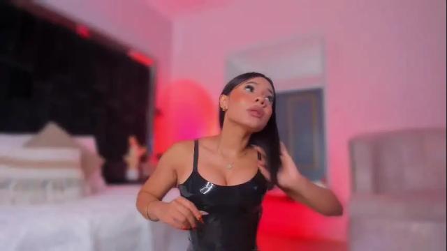 Image 10 of zoevidal_ Stream on Chaturbate on 2 days ago