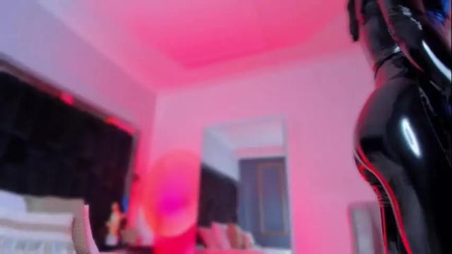 Image 2 of zoevidal_ Stream on Chaturbate on 1 month ago