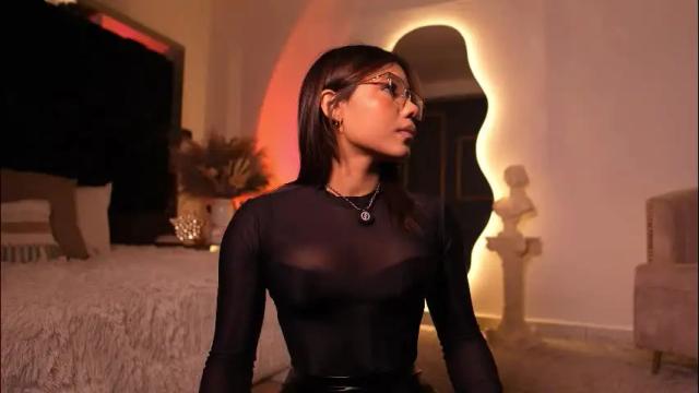 Image 6 of zoevidal_ Stream on Chaturbate on 1 month ago