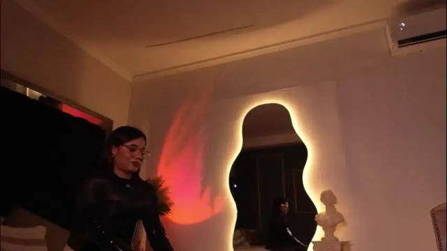 Image 3 of zoevidal_ Stream on Chaturbate on 1 month ago