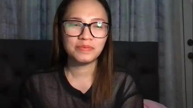 Image 4 of zoey_foryou Stream on Chaturbate on 29 days ago