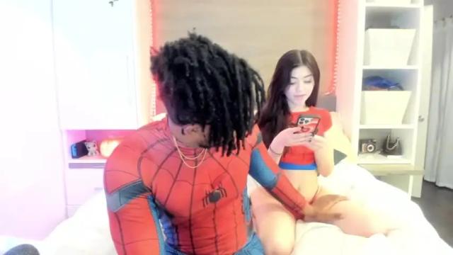 Image 2 of zoey_jade Stream on Chaturbate on 27 months ago