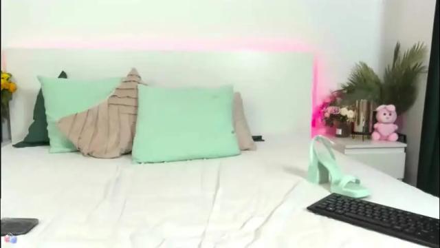 Image 4 of zoey_marye Stream on Chaturbate on 2 months ago