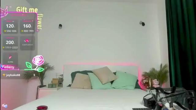 Image 4 of zoey_marye Stream on Chaturbate on 1 month ago