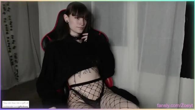 Image 2 of zoey_t Stream on Chaturbate on 19 months ago
